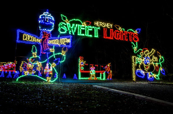 Warm & Bright: Drive-Through Light Displays for the Holiday Season