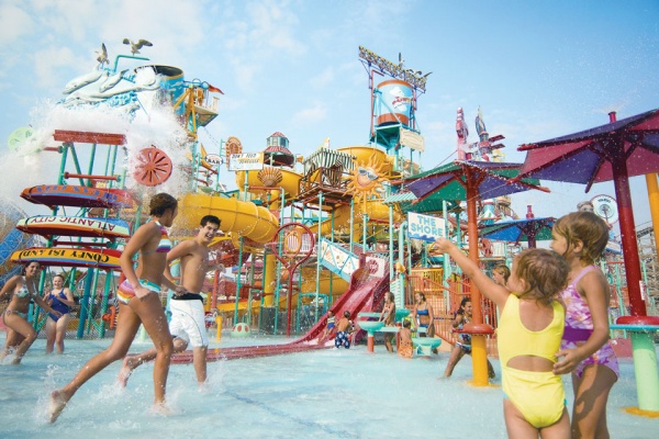 Best Outdoor Water Parks in the US